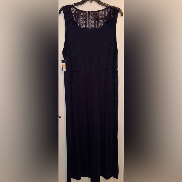 Crown and Ivy dark blue dress - Picture 5 of 5